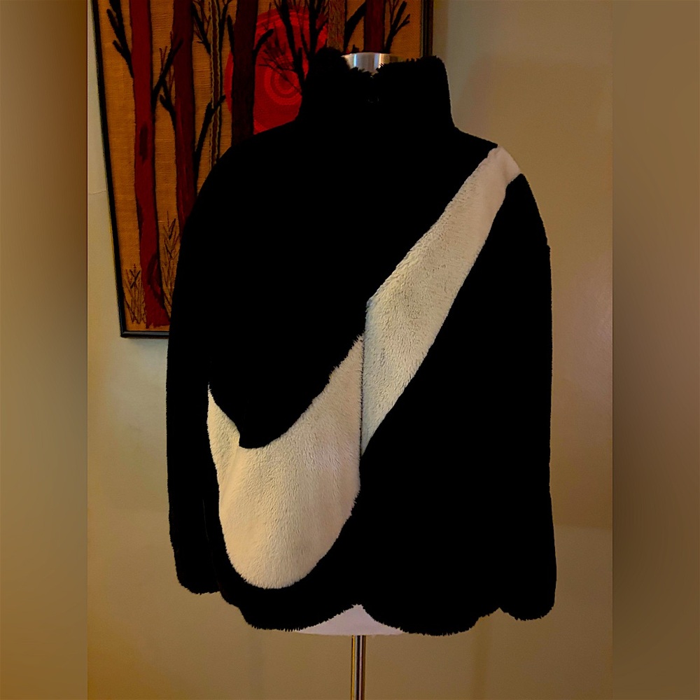 **SOLD OUT** NIKE Swoosh faux fur coat
